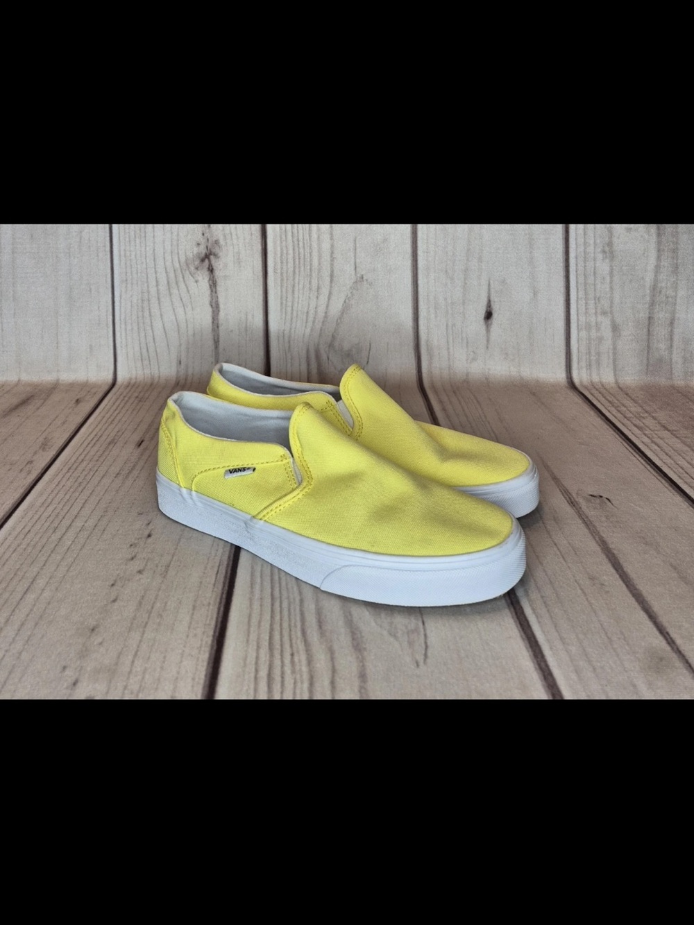 Vans Women's Size 8.5 Classic Bright Yellow Slip On Sneakers